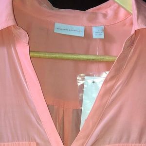 NY&C blouse. Light Coral color button shirt. L